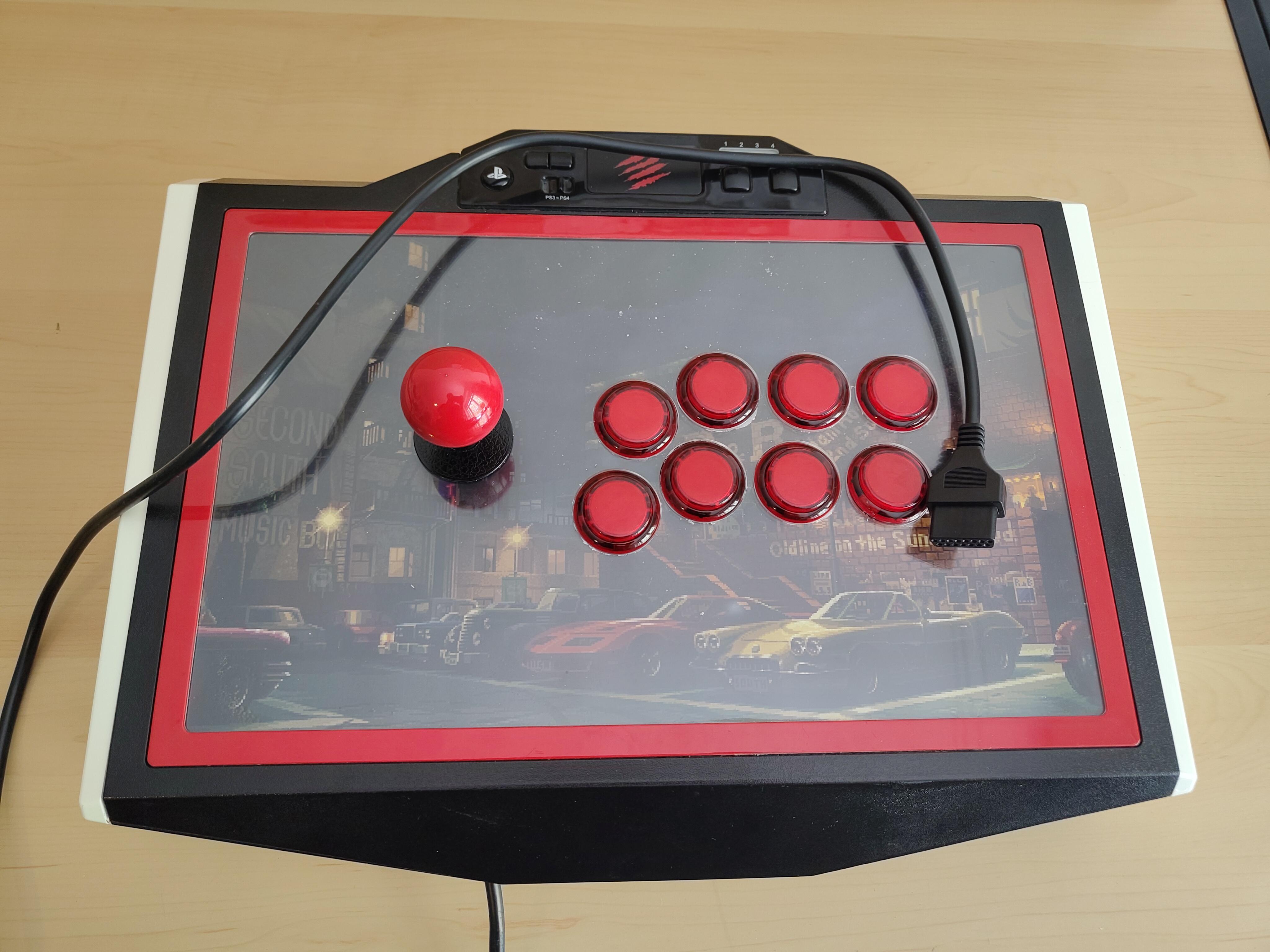 Oustide Madcatz TE2+